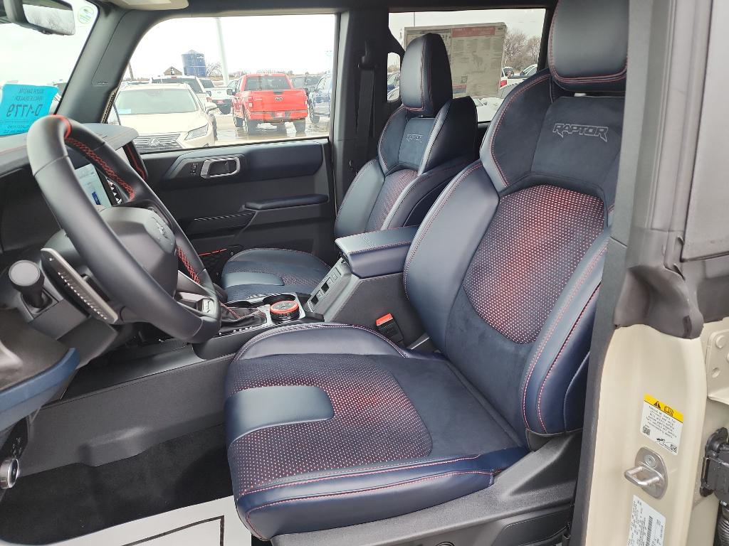 FORD BRONCO RAPTOR - 9