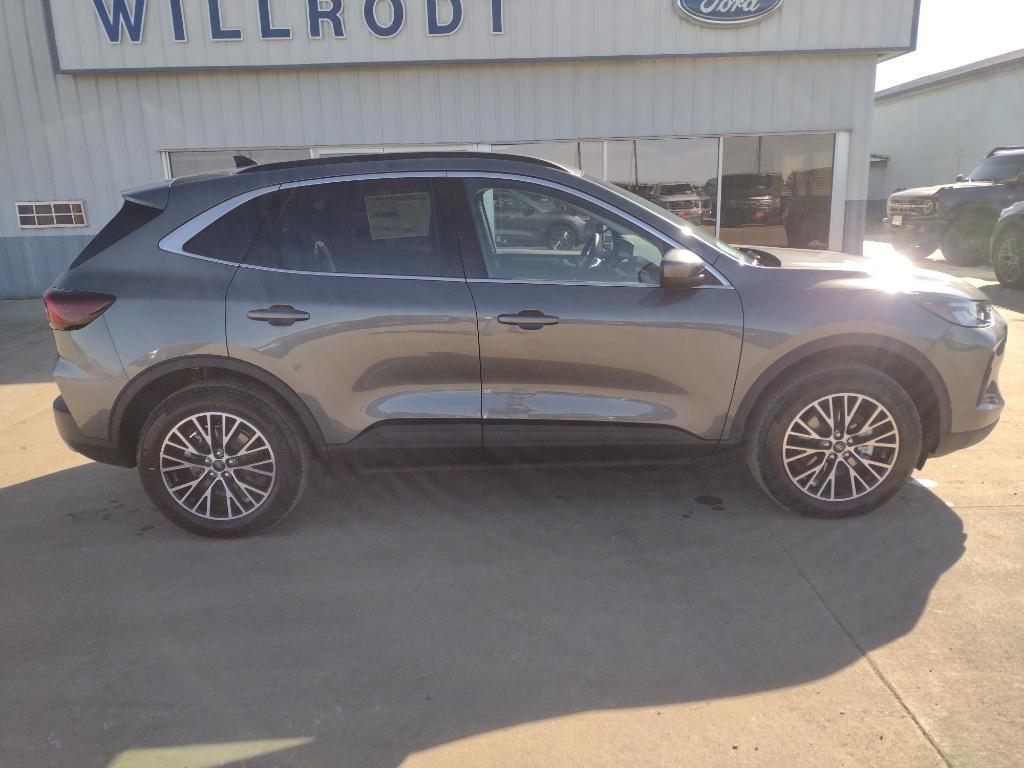New 2026 Ford Escape PHEV Base