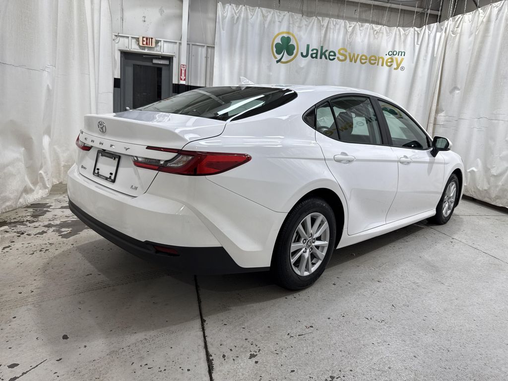 2026 Toyota CAMRY LE — миниатюра 12