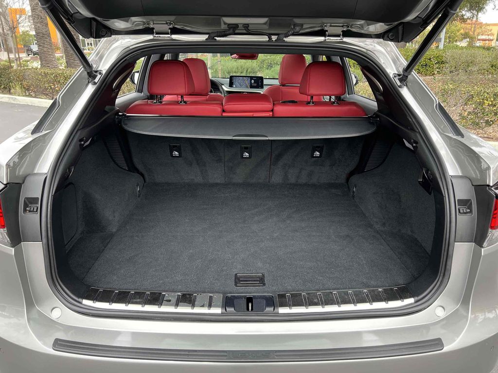 صورة مصغرة 91 لـ 2022 Lexus RX 450H BASE
