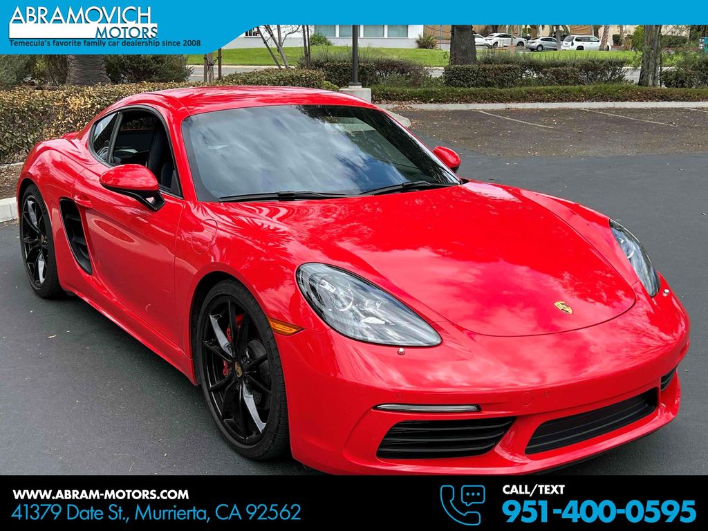 Porsche 718 Cayman main image