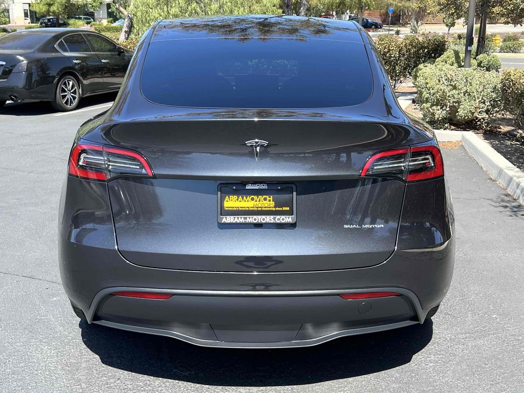 2025 Tesla MODEL Y LONG RANGE DUAL MOTOR ALL-WHEEL DRIVE — миниатюра 19