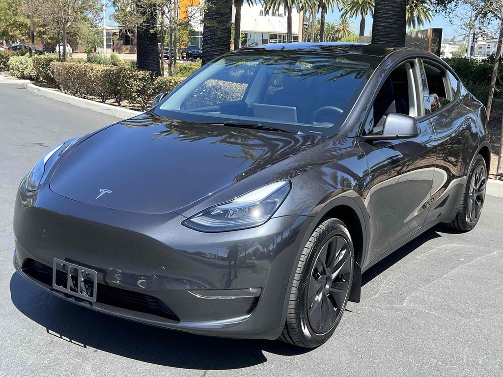2025 Tesla MODEL Y LONG RANGE DUAL MOTOR ALL-WHEEL DRIVE — миниатюра 16