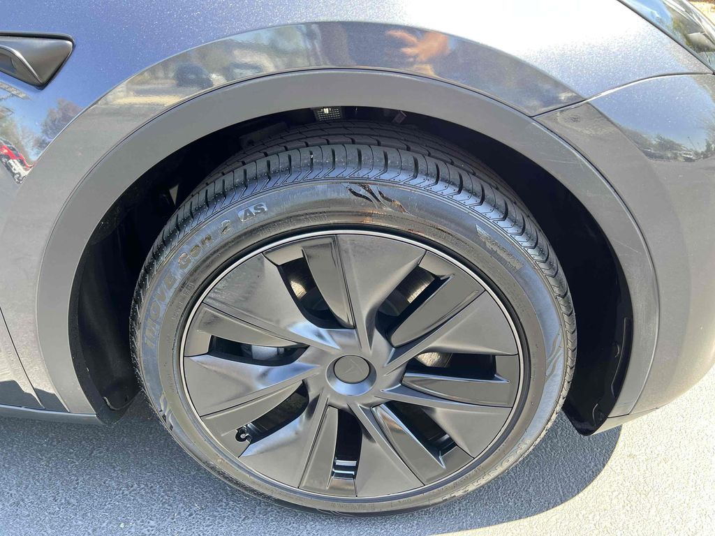 2025 Tesla MODEL Y LONG RANGE DUAL MOTOR ALL-WHEEL DRIVE — миниатюра 79