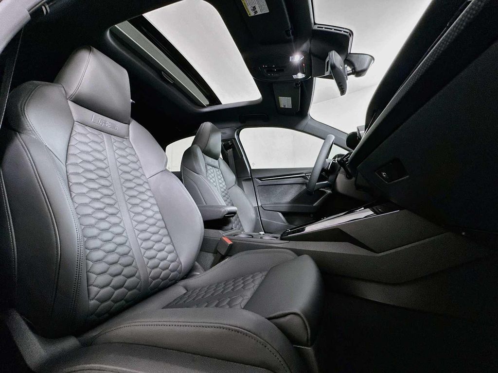 صورة مصغرة 27 لـ 2026 AUDI RS 3 TFSI QUATTRO S TRONIC
