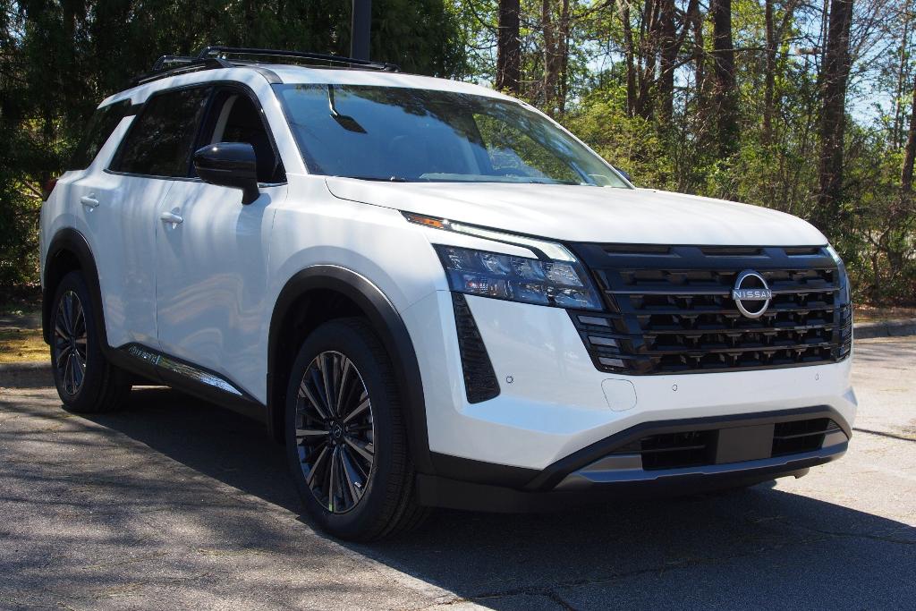 New 2026 Nissan Pathfinder Platinum