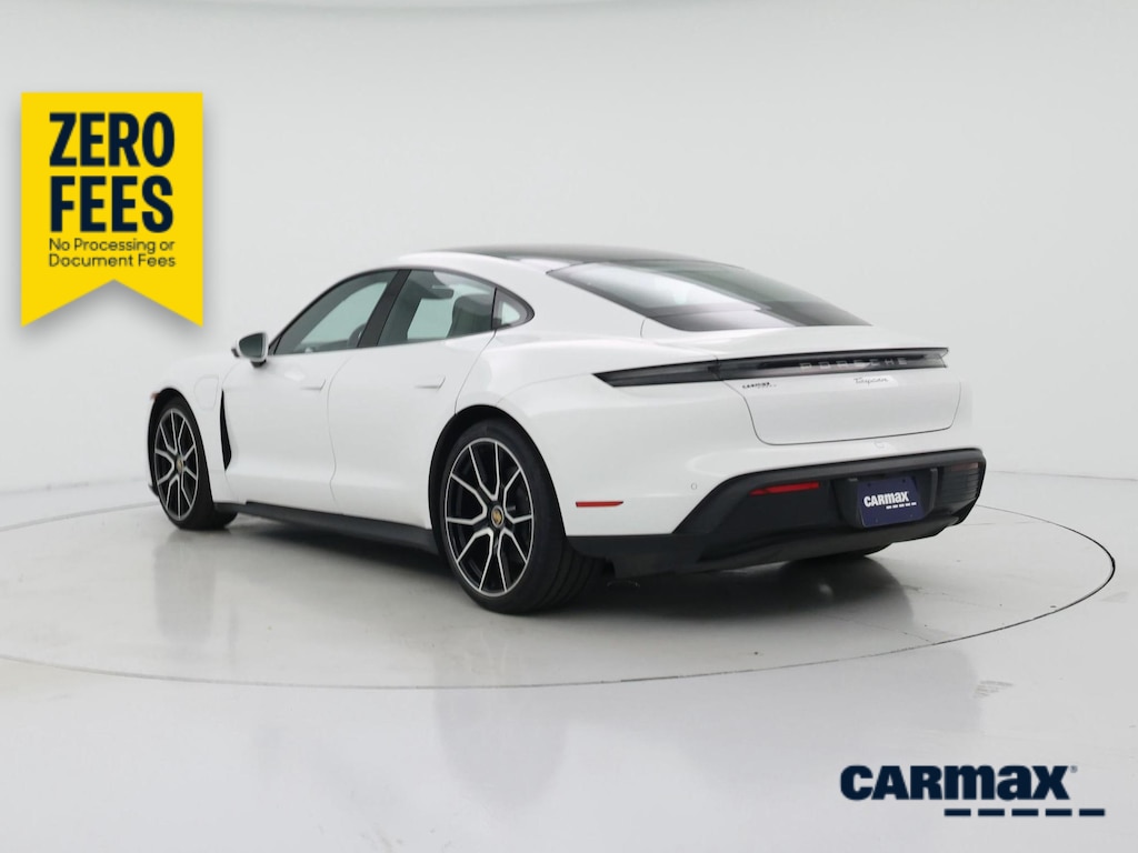 صورة 2 لـ 2022 Porsche TAYCAN