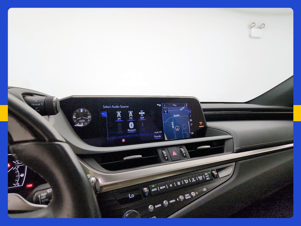 صورة مصغرة 20 لـ 2020 Lexus ES 300H ULTRA LUXURY