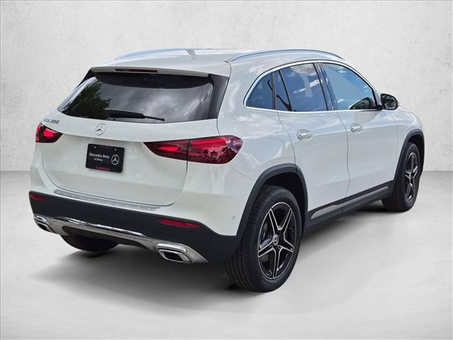 2026 Mercedes-BENZ GLA 缩略图 2