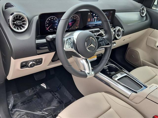2026 Mercedes-BENZ GLA 缩略图 3