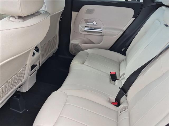 2026 Mercedes-BENZ GLA 缩略图 15