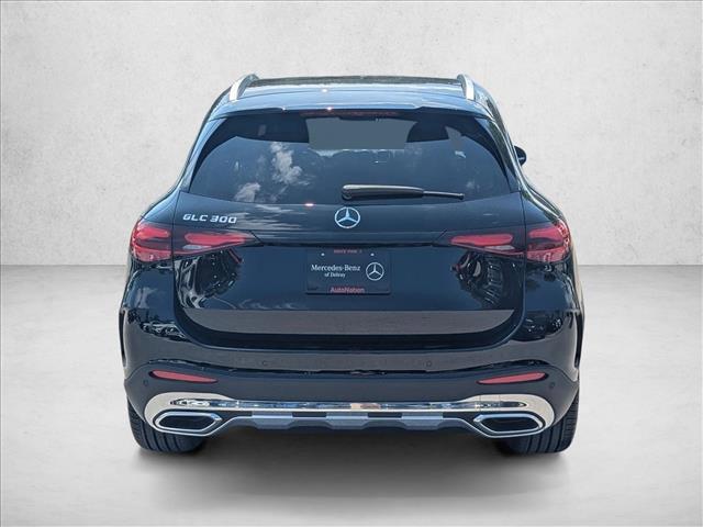 2026 Mercedes-BENZ GLC photo 7