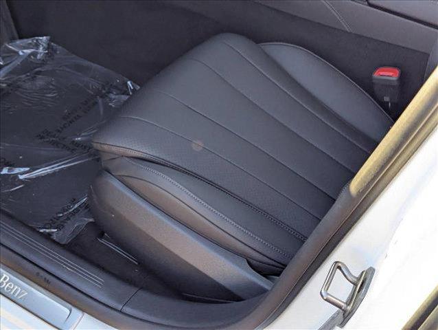 MERCEDES-BENZ E-CLASS - 4