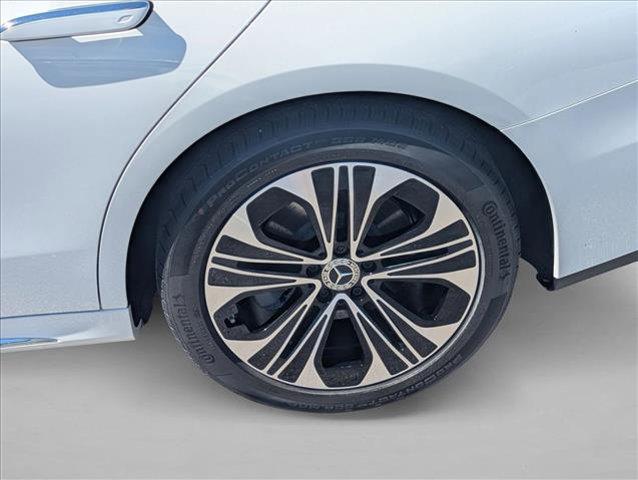 MERCEDES-BENZ E-CLASS - 9