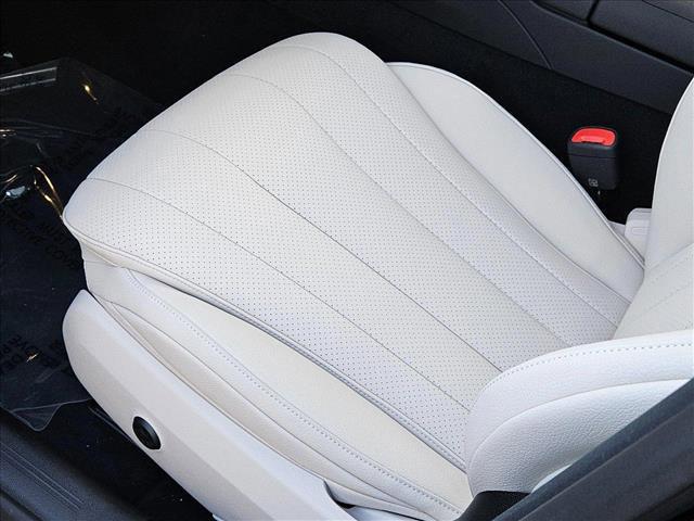 MERCEDES-BENZ E-CLASS - 4