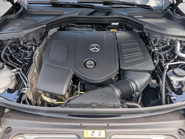 2026 Mercedes-BENZ GLC — миниатюра 15