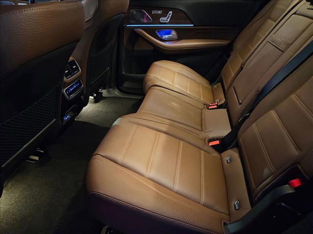2026 Mercedes-BENZ GLS — миниатюра 16
