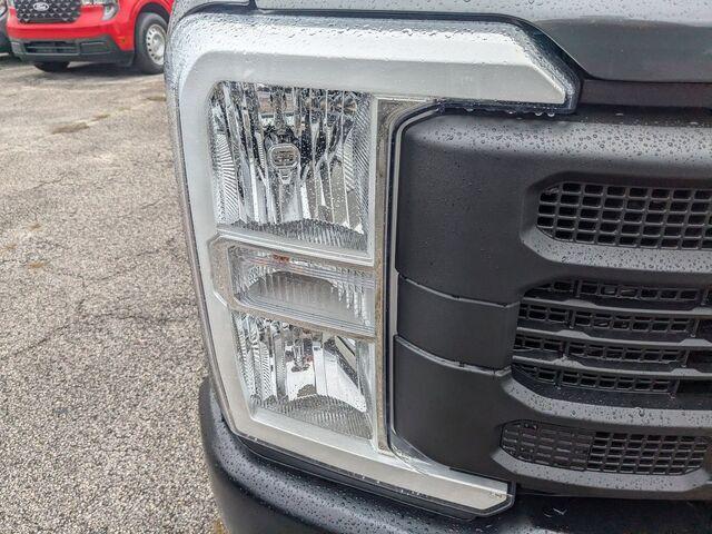 2026 FORD F-350 XL photo 10