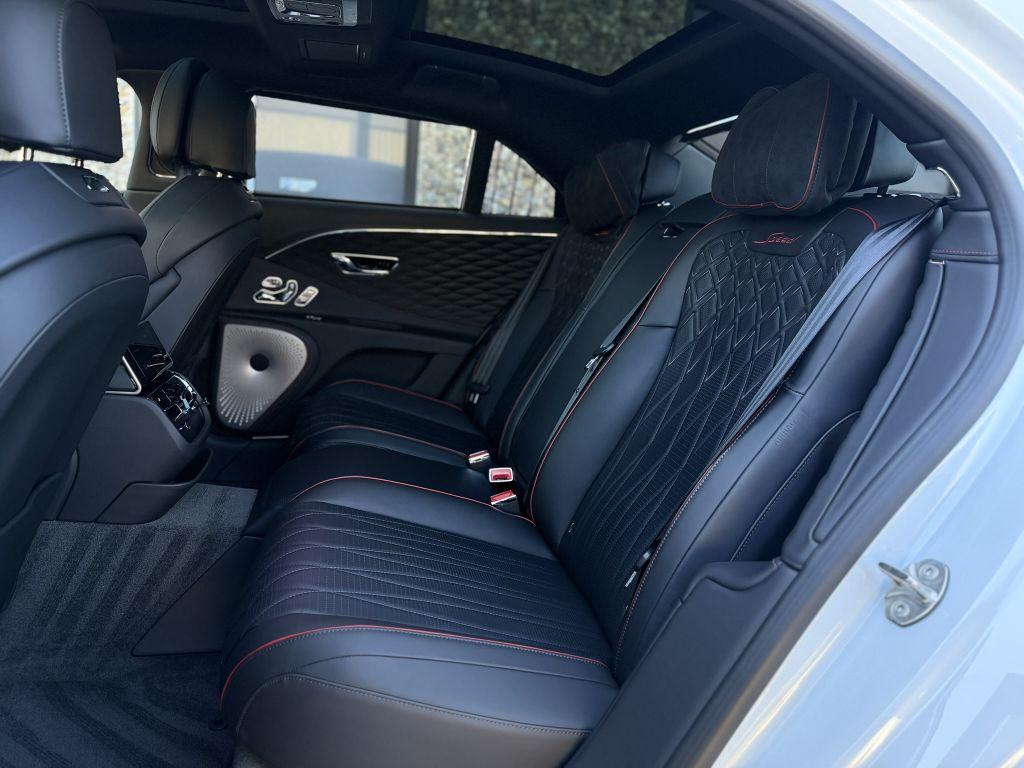 2023 Bentley FLYING SPUR SPEED — миниатюра 42
