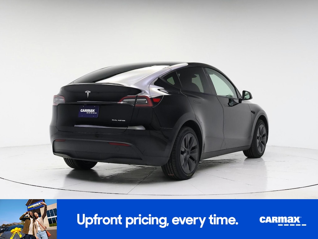 TESLA MODEL Y LONG RANGE - 10