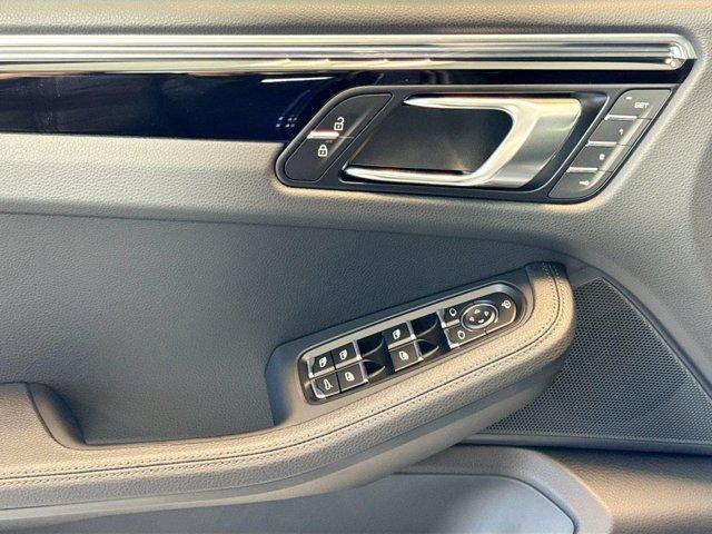صورة مصغرة 11 لـ 2026 Porsche MACAN BASE