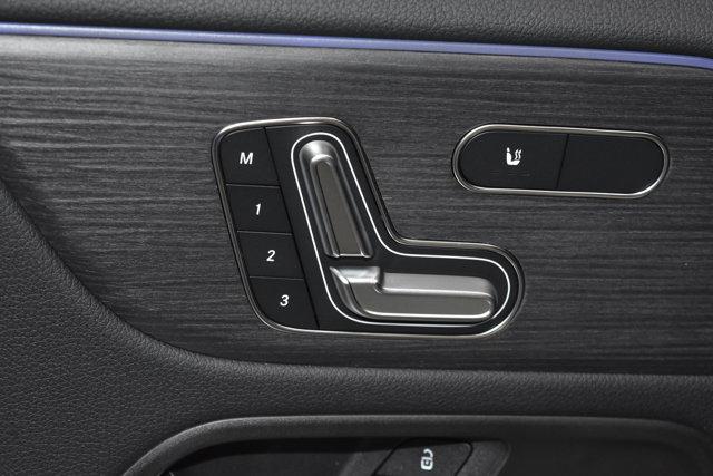 MERCEDES-BENZ GLA - 4