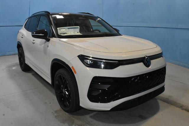 New 2026 Volkswagen Tiguan 2.0T SE