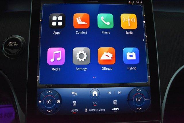 MERCEDES-BENZ GLC - 10