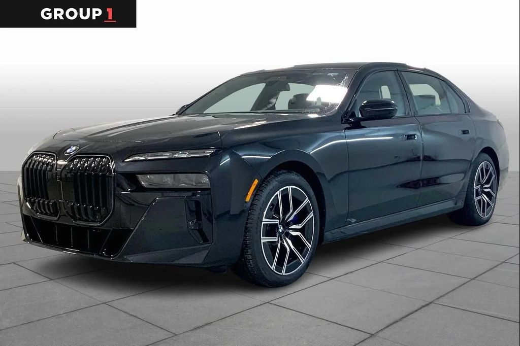 New 2026 BMW 760 xDrive