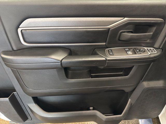 صورة مصغرة 11 لـ 2023 RAM 3500 TRADESMAN