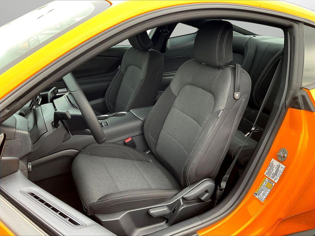 2026 FORD MUSTANG ECOBOOST 缩略图 13