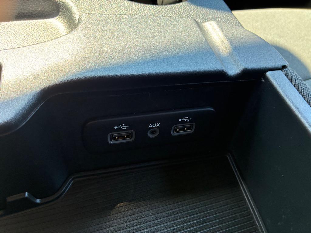 2023 RAM 1500 CLASSIC WARLOCK QUAD CAB 4X4 6'4' BOX 缩略图 35