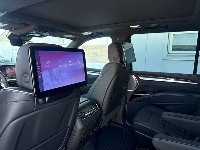 صورة مصغرة 23 لـ 2026 Cadillac ESCALADE ESV SPORT PLATINUM