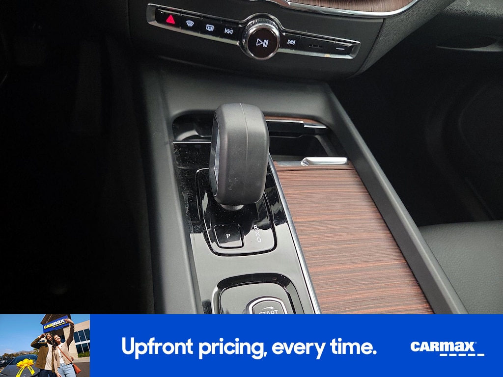 2024 Volvo XC60 B5 PLUS DARK THEME — миниатюра 21