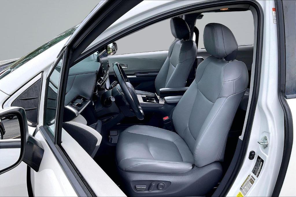 صورة مصغرة 25 لـ 2021 Toyota SIENNA XLE 8 PASSENGER