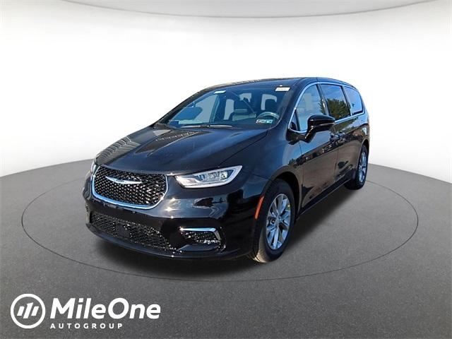 New 2026 Chrysler Pacifica Limited