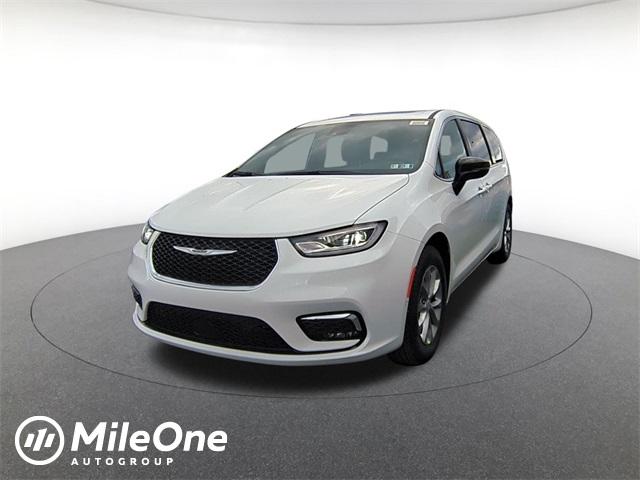 New 2026 Chrysler Pacifica Limited