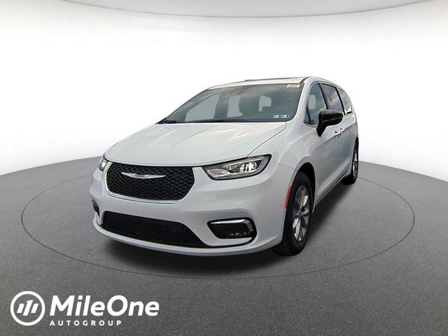 New 2026 Chrysler Pacifica Limited