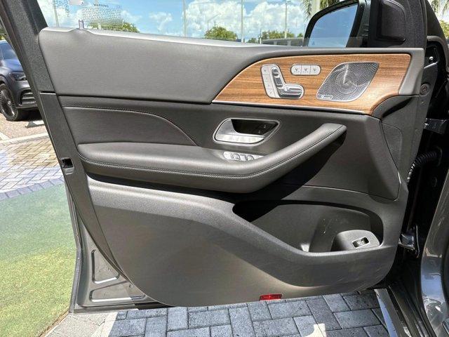 صورة مصغرة 17 لـ 2025 Mercedes-BENZ GLS