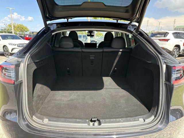 صورة 9 لـ 2024 Tesla MODEL Y LONG RANGE