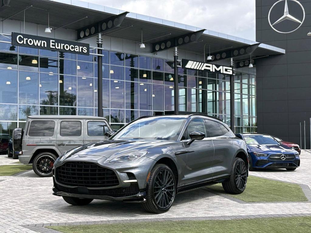 2023 Aston Martin DBX