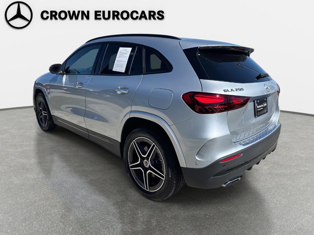 MERCEDES-BENZ GLA - 7