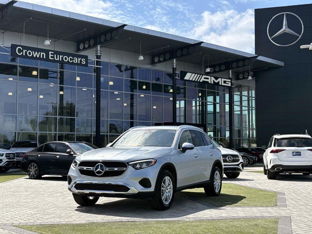 New 2026 Mercedes-Benz GLC 300 Base