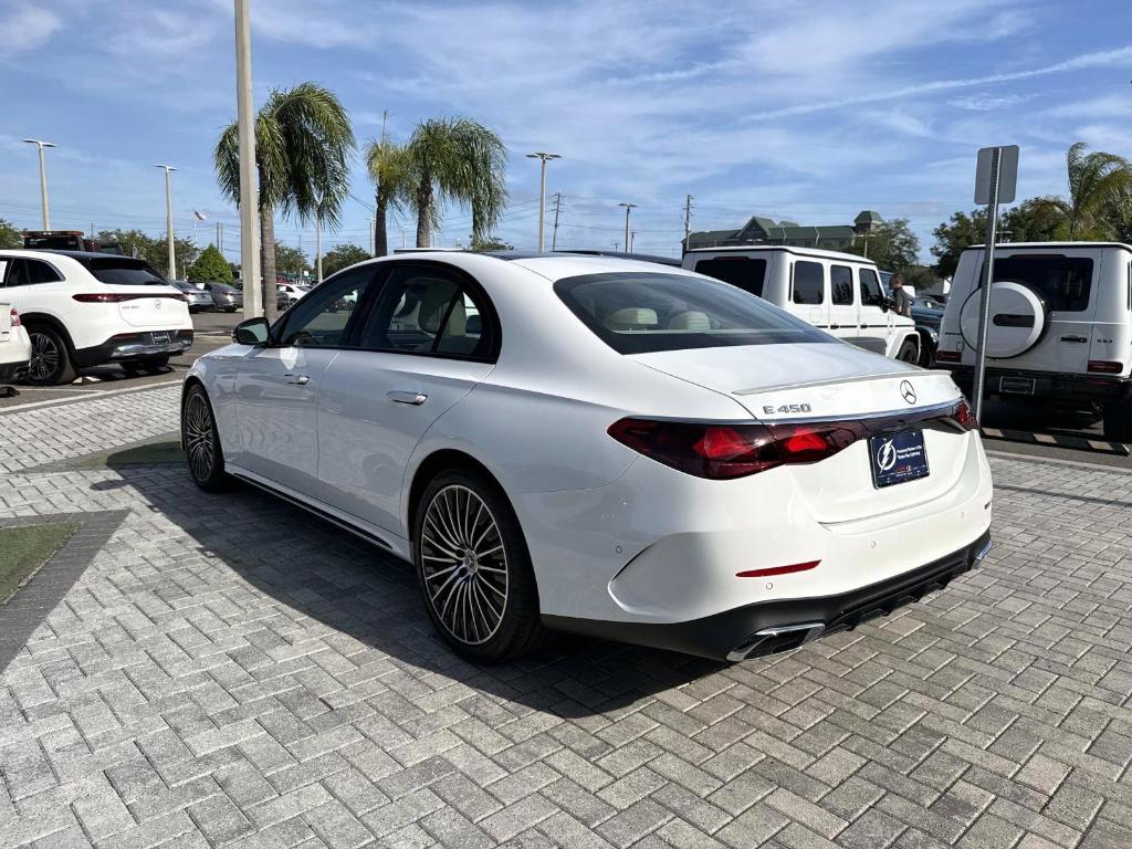 MERCEDES-BENZ E-CLASS - 4