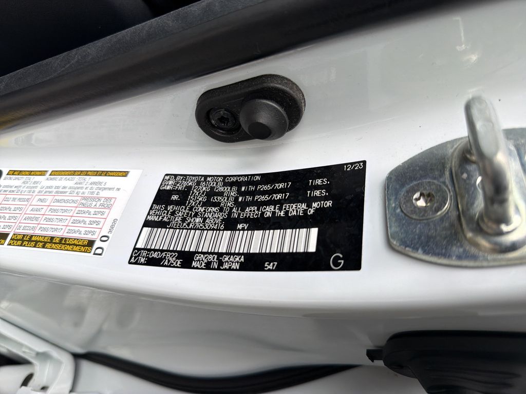 2024 Toyota 4RUNNER SR5 缩略图 32