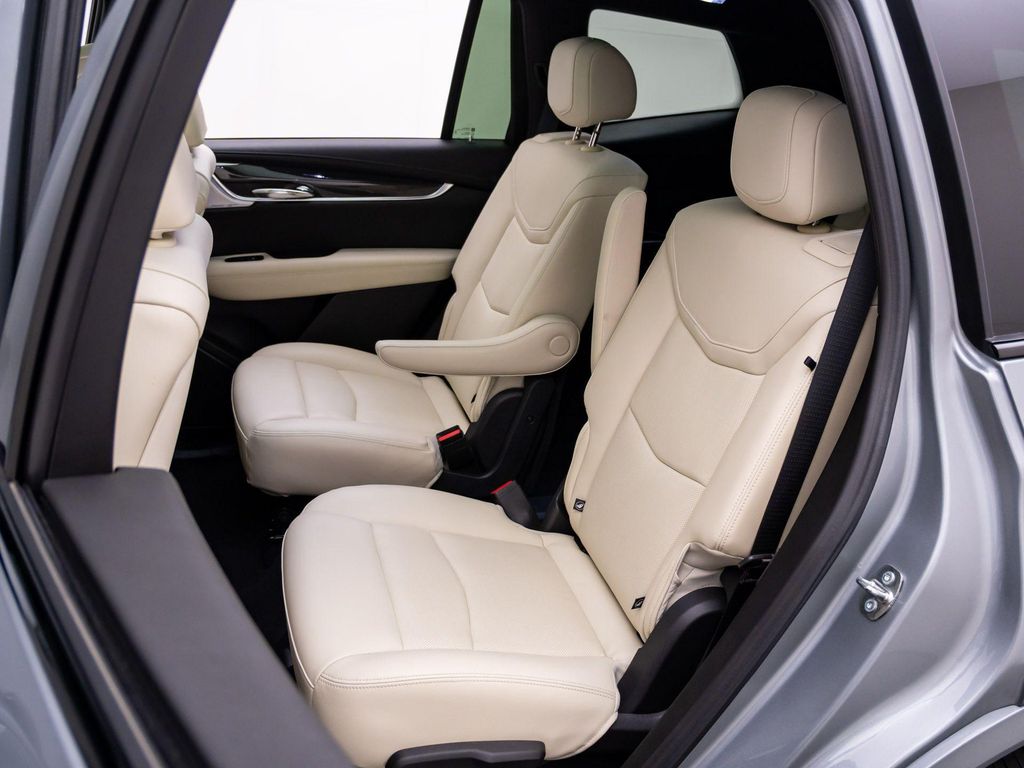 2024 Cadillac XT6 SPORT AWD 缩略图 21