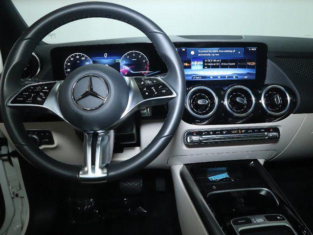 2025 Mercedes-BENZ GLA — миниатюра 27