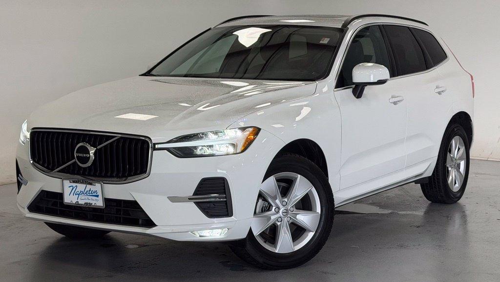 2022 Volvo XC60 B5 Momentum