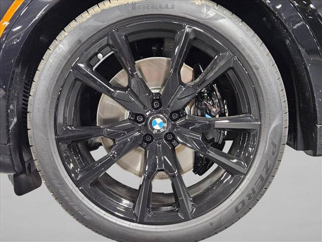 2027 BMW X7 M60I — миниатюра 16