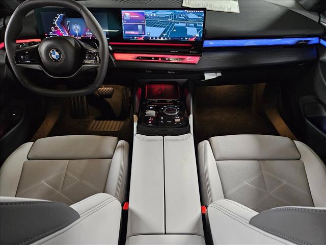 2026 BMW 530 530I — фото 15